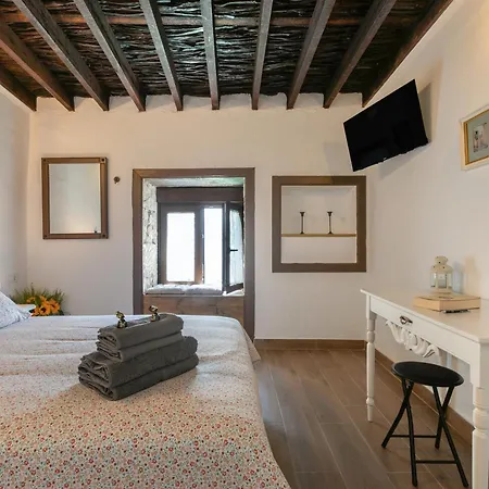 El Hogar De Ireneo A Apartment